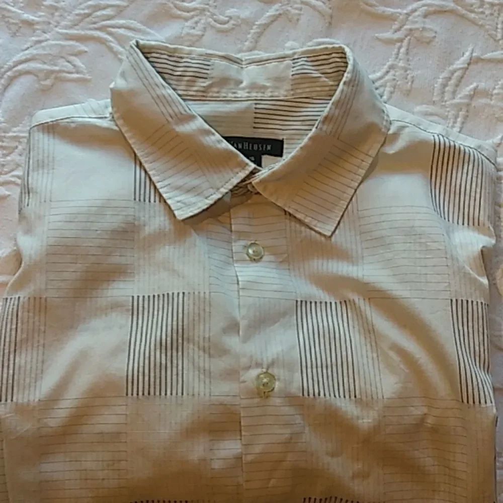 VanHeusen shirt